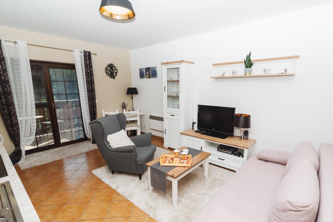 Vila Viktoria - Apartman Viktoria 2 Ruzomberok Exterior foto